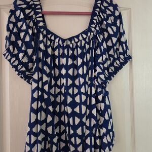 Sonoma Blue and White Patterned Puff-Sleeve Tunic Top